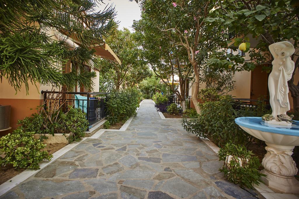 Christinantzela Apartments Kokkari Exterior foto